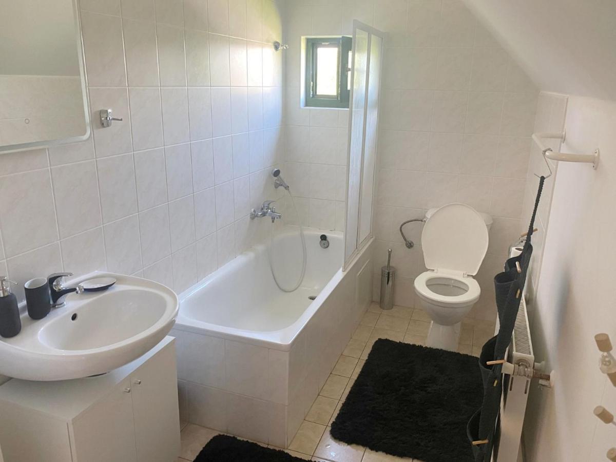 Holiday Home Holiday Hill 42 By Interhome Cista  Buitenkant foto